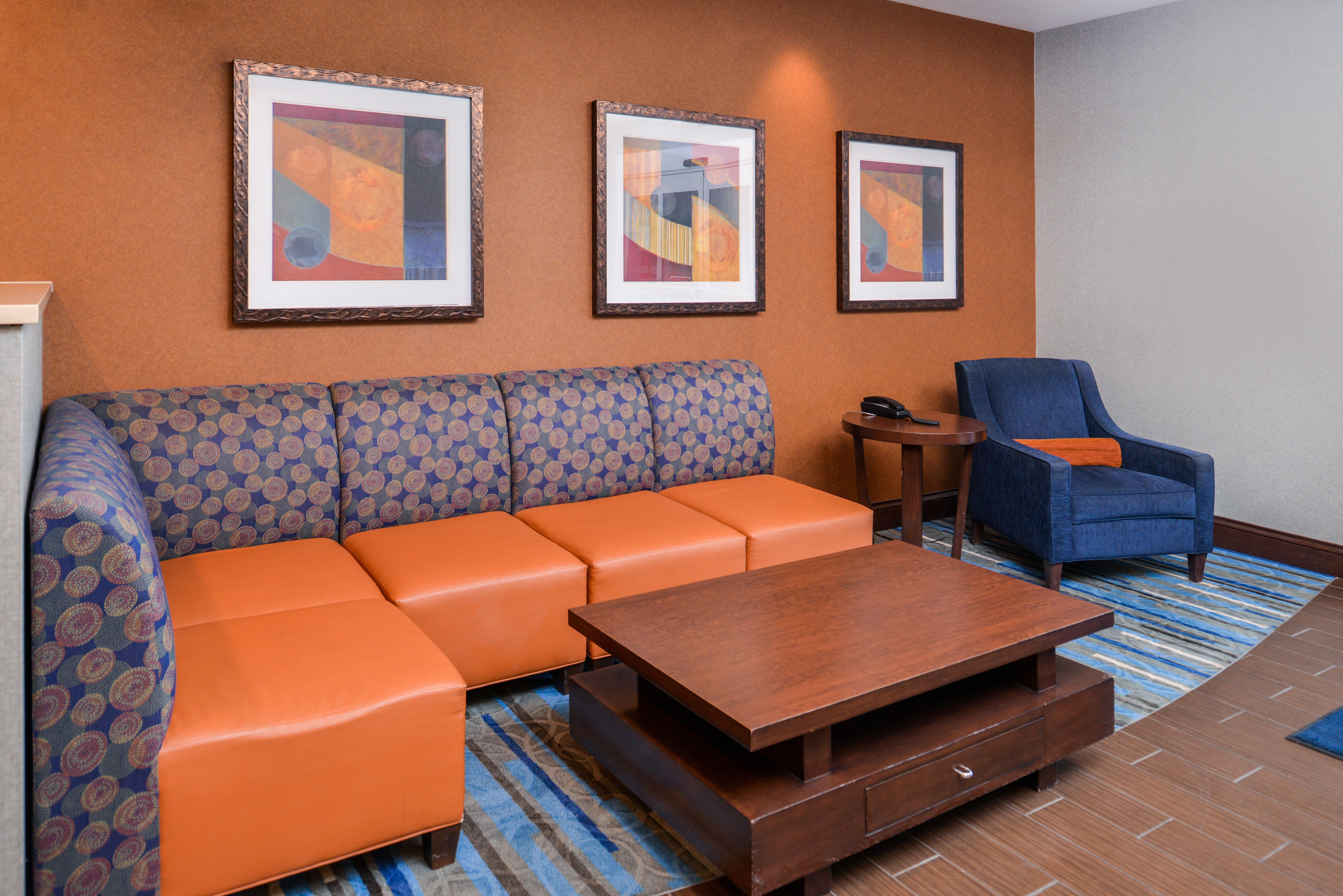 Holiday Inn Express Hotel & Suites York By Ihg Esterno foto