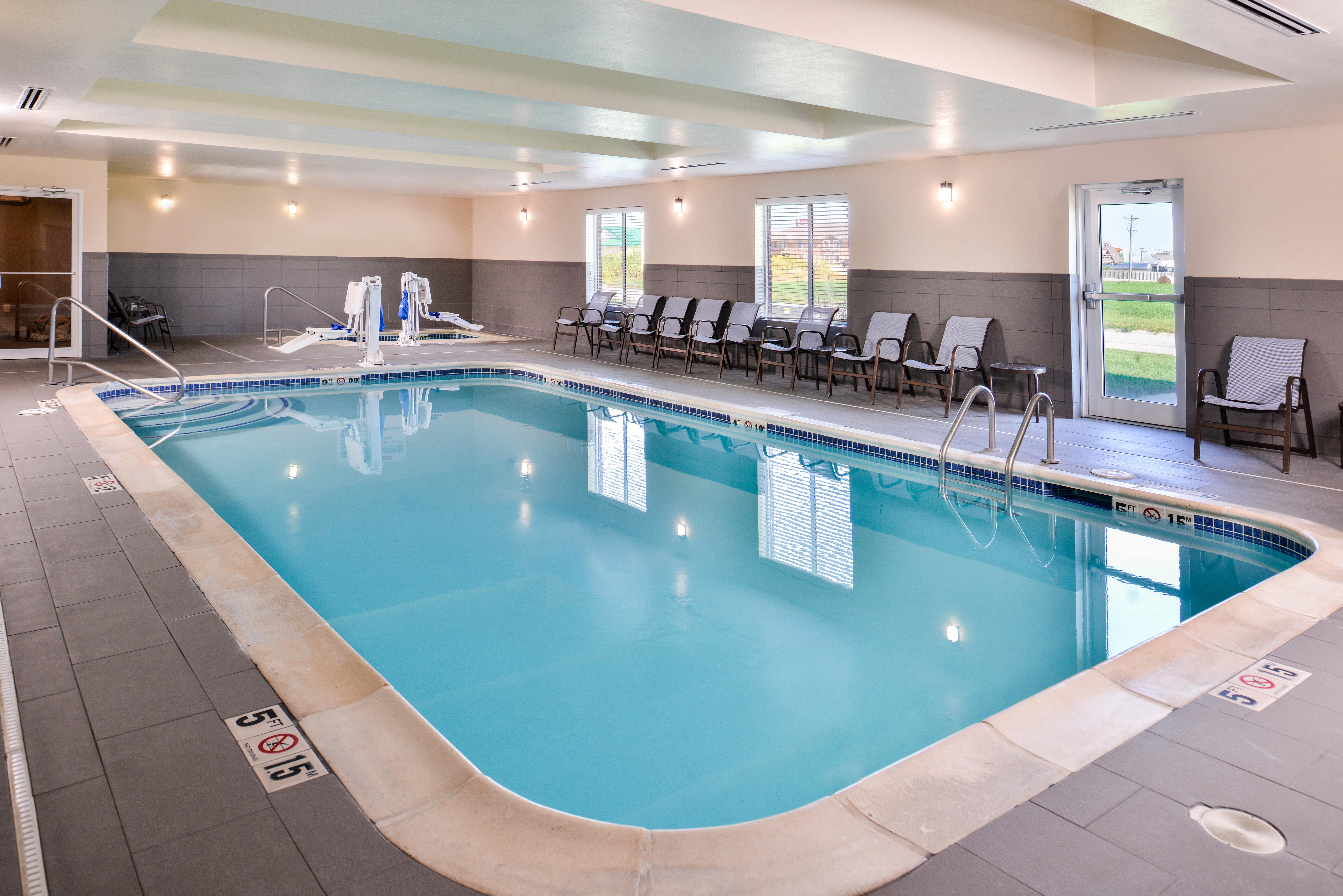 Holiday Inn Express Hotel & Suites York By Ihg Esterno foto